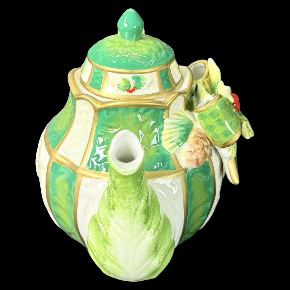Cosmos Emerald Holiday Holly Berry Christmas Gold Entertainment‎ Teapot Set of 3